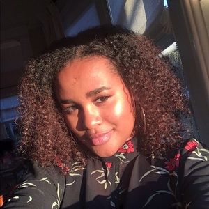 Meet your Posher, Maria